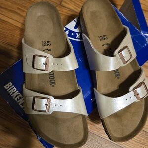NWT Birkenstock Sydney Graceful Pearl White Sandal.